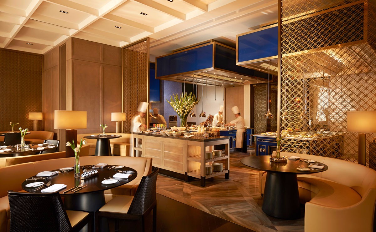 Pin By Krystal Samone Mitchell On Hotel4 Hotel Interiors Luxury Restaurant Hotel Buffet