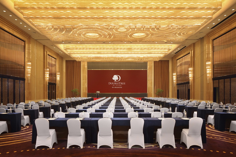          会议室会议摆台