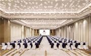 738平方米、高6米无柱大宴会厅，设计优雅，设备齐全，完美满足更多规模的会议需求。