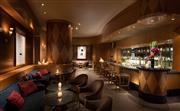 MAIN BAR: CAPTAIN'S BAR