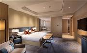 希爾頓大使套房面積170平米，恬靜之床為您打造舒適體驗-濟南魯能希爾頓酒店及公寓