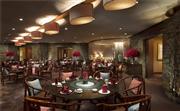 Liu - 这家新古典主义中餐厅将古老中国的文化、传统和美食与全新的当代特色完美融合，包括粤菜、上海
