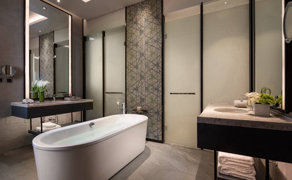 豪华套房卫生间