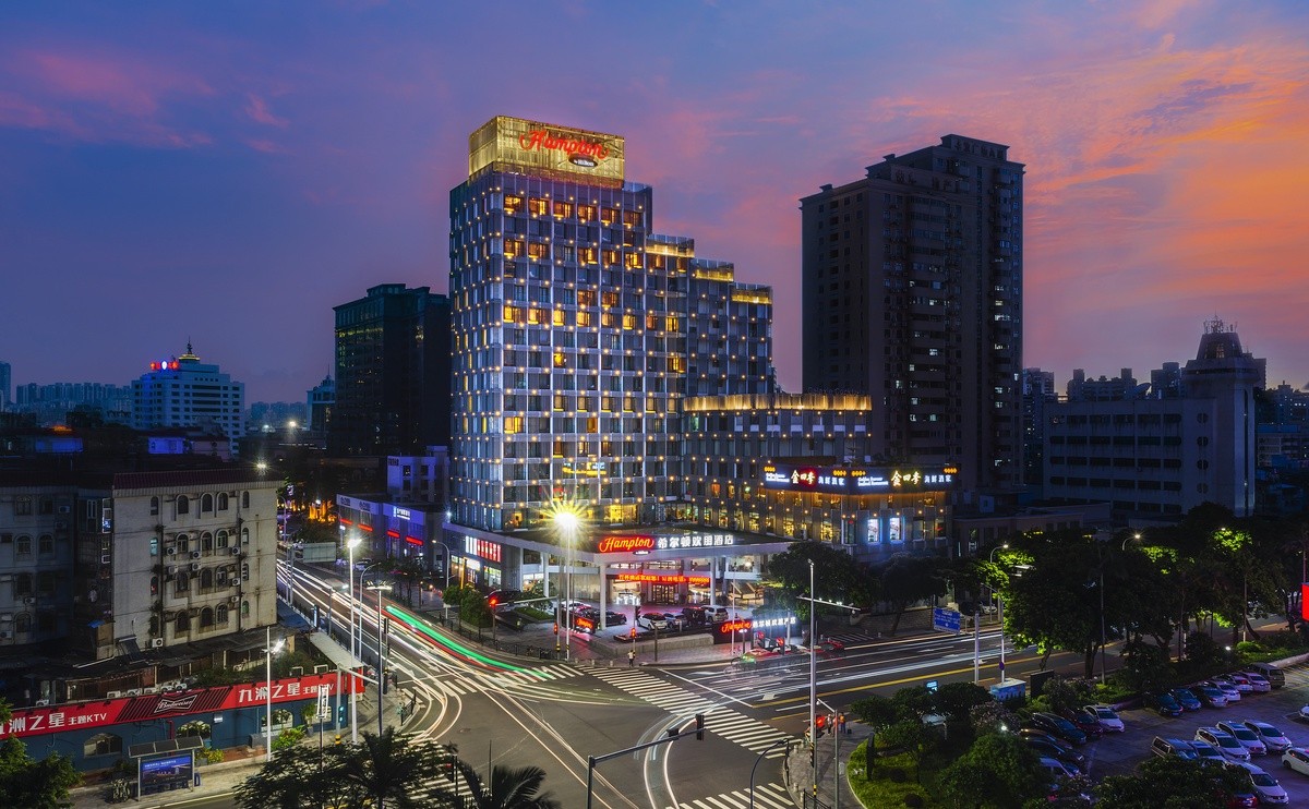 珠海拱北口岸希尔顿欢朋酒店